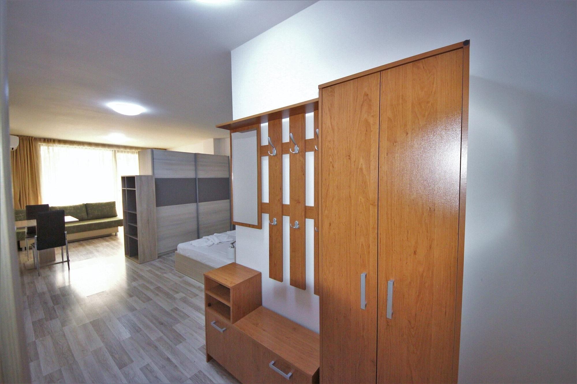 Menada Tarsis Apartments Slantschew brjag Exterior foto